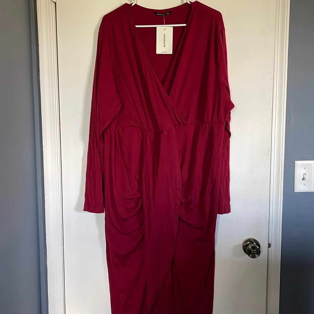 nwt Bloomchic red long sleeve dress